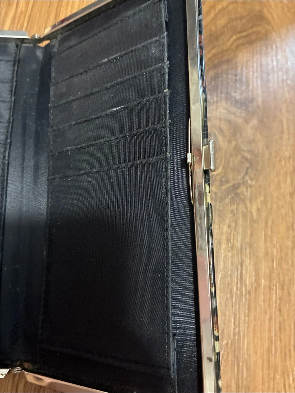 Floral Pattern Black Vegan Leather Wallet - Picture 7 of 7